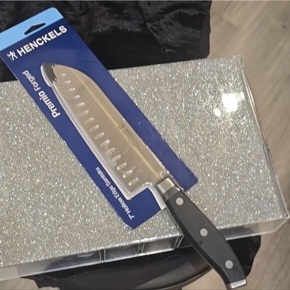 Henckels Premio Forged 7" Hollow Edge Santoku Knife - Picture 13 of 13